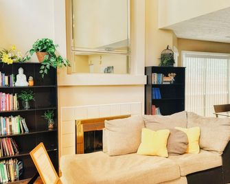 4 bd Luxury King & Queen Suites - Mins to Marietta - Austell