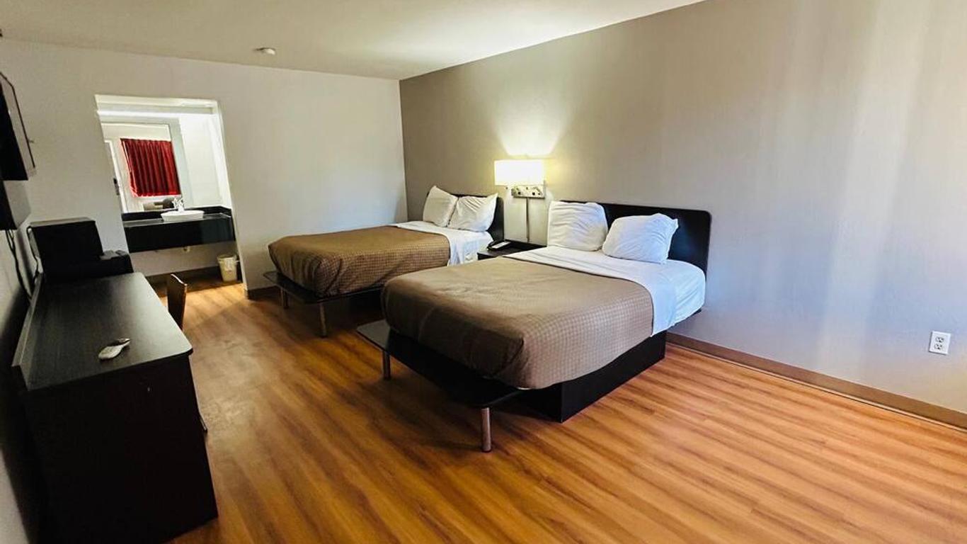 Super 7 Inn Tupelo