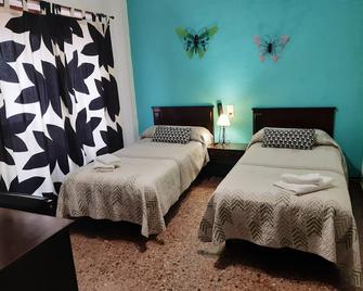 Hotel Azahar - Oliva - Bedroom