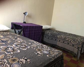 La Union Guesthouse - Antigua - Bedroom