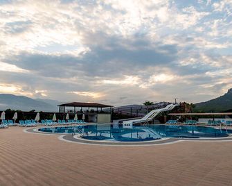 Miramor Garden Resort & Spa - Kemer - Piscina