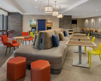 Home2 Suites Des Moines at Drake University - Des Moines - Restaurant
