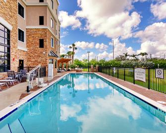 Staybridge Suites Fort Lauderdale Airport - West - Davie - Pool