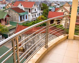 Khach san Thanh An 2 - Vinh City - Balcony
