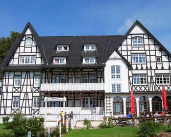 Hotel Hiddensee Hitthim - Hiddensee - Gebäude