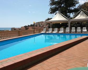 Miramare Residence Hotel - Imperia - Pool