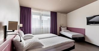 Hotel Les Nations - Geneva - Bedroom