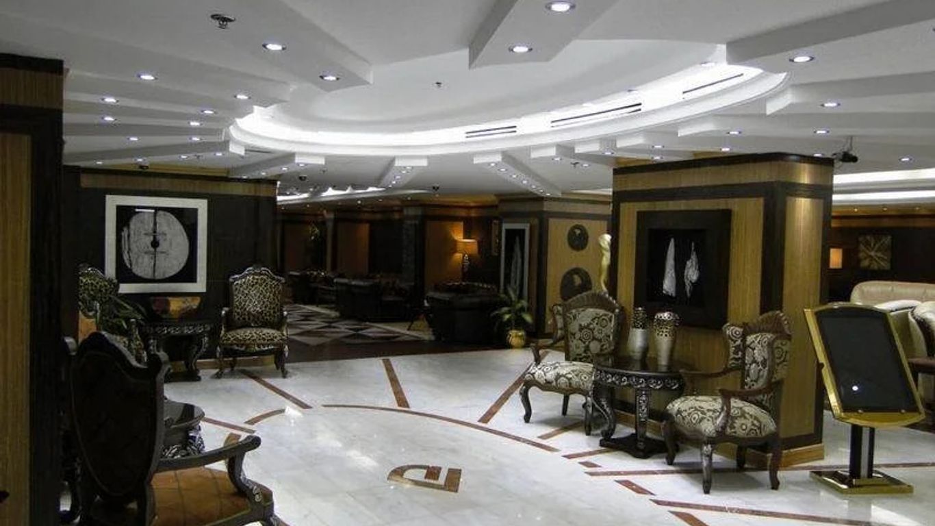 فندق دبلمون بالاس