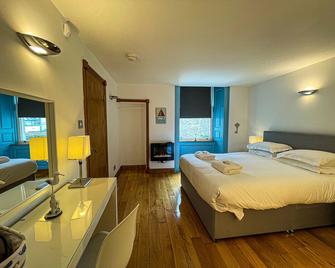 Harbourside Apartments - Portpatrick - Bedroom