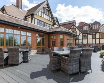 De Rougemont Manor Hotel - Brentwood - Bar