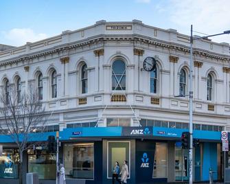 Clocktower Apartment Hotel - Melbourne - Building