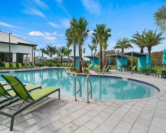 Decorous Townhouse 4Bed/3Baths/Pool/5Min Disney - Kissimmee - Piscine