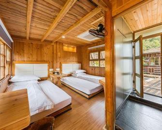 Jiuzhou Yizhan Resort (Yingde Tianmengou) - Qingyuan - Bedroom