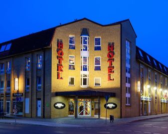 Hotel Märkischer Hof - Luckenwalde - Building