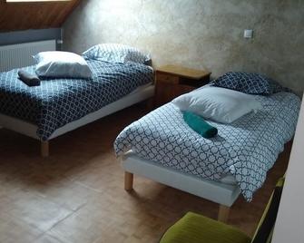 A journey through the vineyards, 17 kms from Beaune - Nolay - Chambre