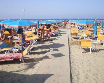 Hotel Des Bains - Cattolica - Pantai