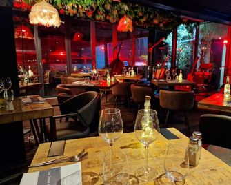 Les Terrasses De Saumur Hotel & Spa - Saumur - Ravintola