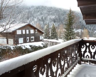 Les Contamines Alpine Style Apartment, With Fireplace And 360' Mountain Views - Les Contamines-Montjoie - Balcony