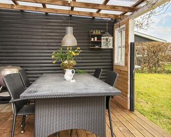Holiday Home Grenaa XXXII - Grenaa - Patio