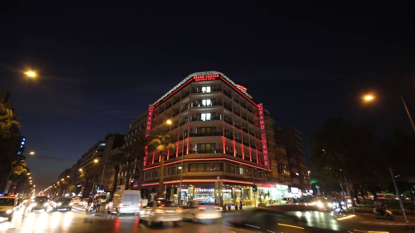 Grand Corner Boutique Hotel