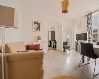 Alexandra Apartments - Digne-les-Bains - Wohnzimmer
