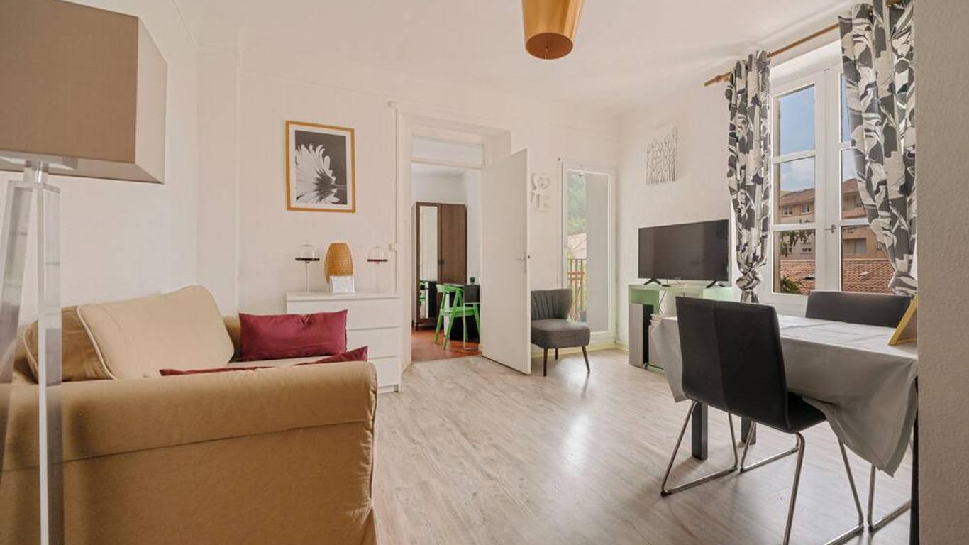 Alexandra Apartments