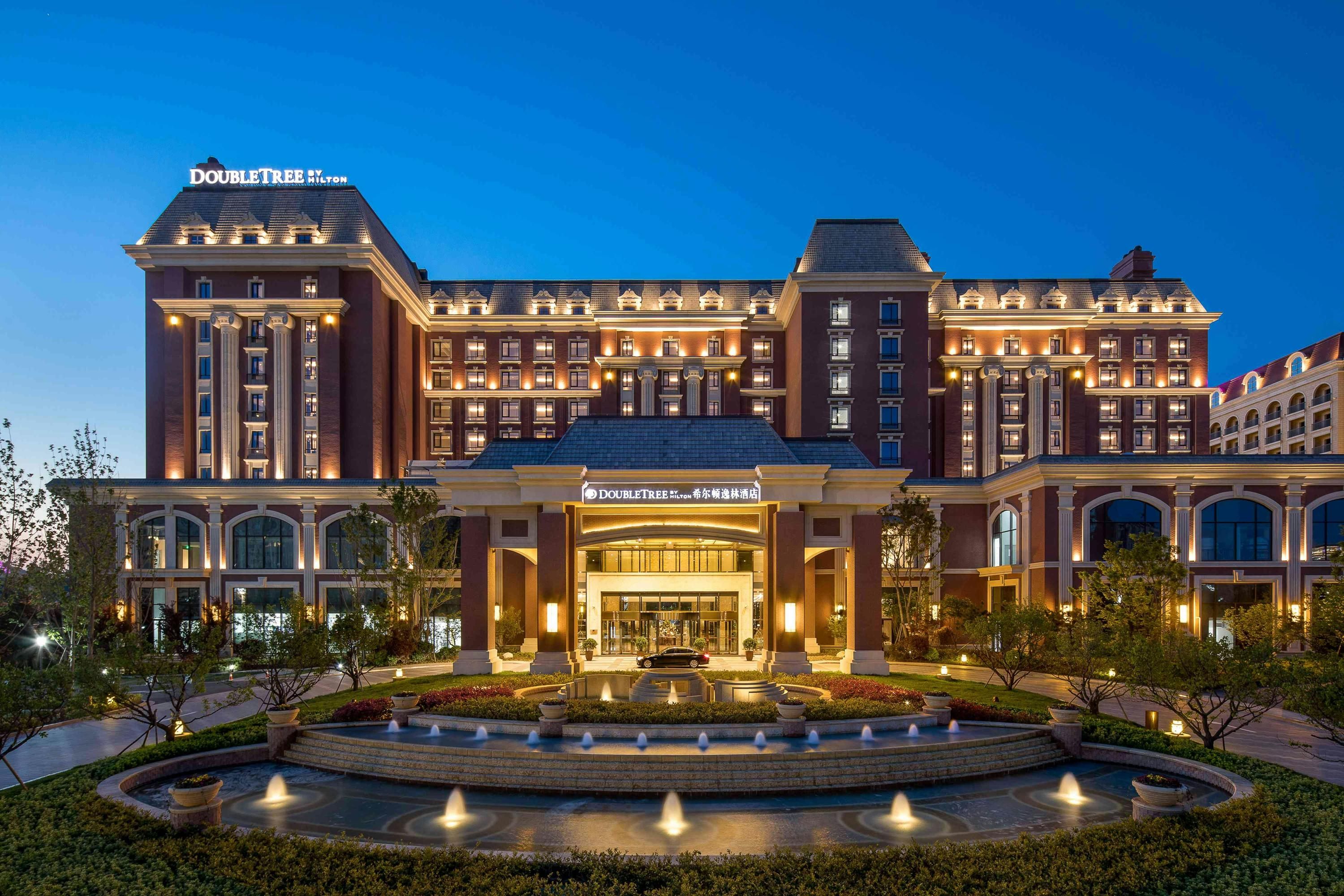 DoubleTree by Hilton Qingdao Oriental Movie Metropolis - Qingdao - Edificio