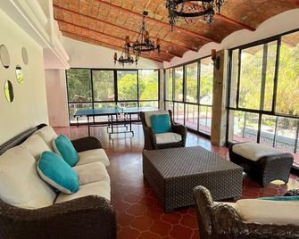 Roca Azul - Jocotepec - Huiskamer