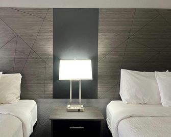 Baymont by Wyndham Indianapolis Airport Lynhurst - Indianapolis - Schlafzimmer