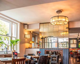 Harper's Steakhouse with Rooms, Haslemere - Haslemere - Lobby