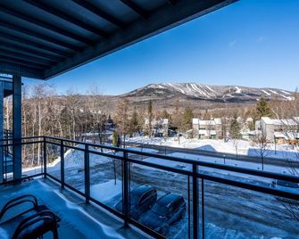 Initial - Olympique - Mont-Sainte-Anne - Beaupre - Balcony