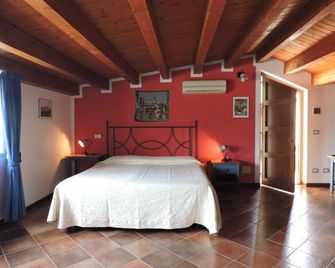 Aziyz Camere - Кастелламмаре-дель-Гольфо - Спальня