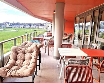 The People Caen - Caen - Balkon