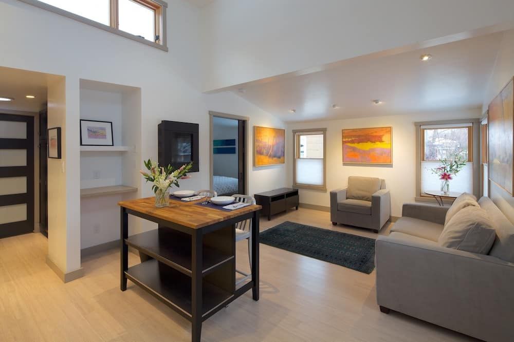 Modern Cottage In Old Town Carbondale - Three Blocks To Restaurants & Shops - Carbondale - Soggiorno