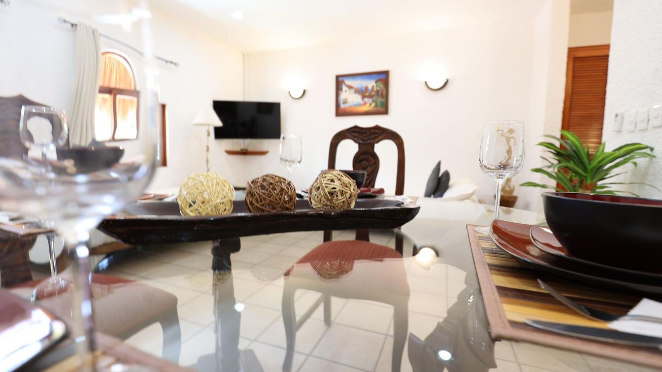 Hotel Bosque Caribe, 5th Av. zone