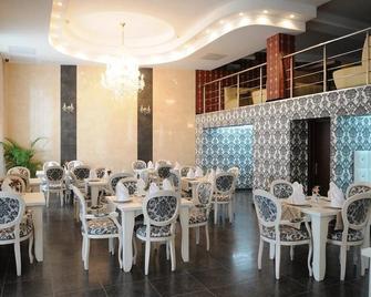 Manhattan Hotel & Restaurant - Chisinau - Nhà hàng