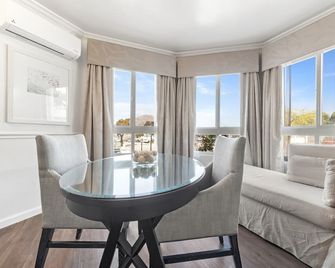 Ascot Inn at the Rock - Morro Bay - Comedor