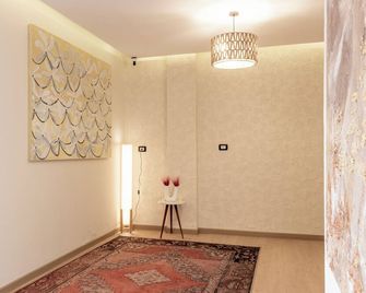 Pyramids View • places - Mit-Rahineh - Hallway