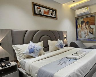 Hotel Bellemount - Ahmedabad - Bedroom