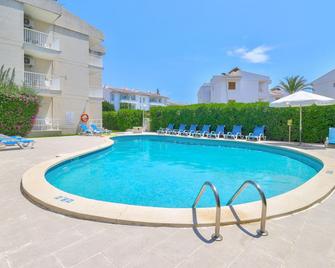 Apartamentos Llevant - Port de Pollença - Basen