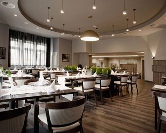 Ferien Appartements Am Berghotel Oberhof - Oberhof - Restaurante