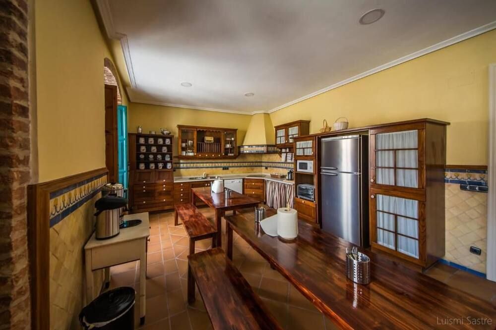 Hostel Covent Garden by gaiarooms - לאון - מטבח
