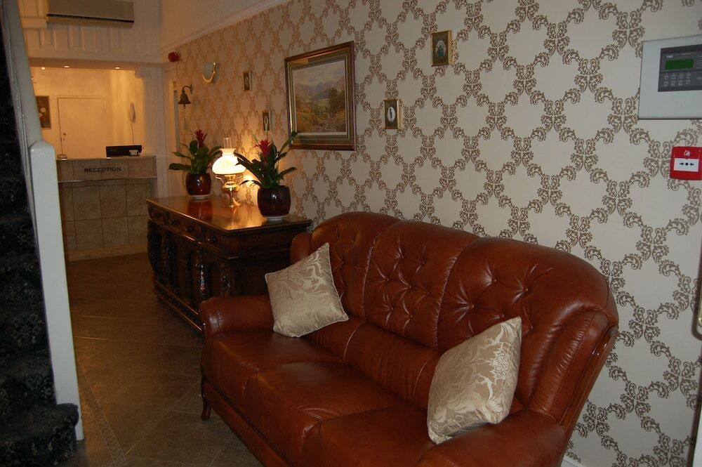 Yellow Mountain Hotel - Skegness - Oturma odası