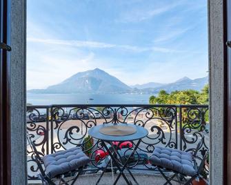 Varenna Sunset by Wonderful Italy - Varenna - Varanda