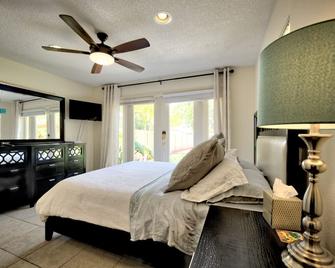 Cute Guest House In Winter Park Minutes From Downtown in Car - Winter Park - Bedroom