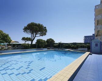 Hotel Croce Di Malta - Jesolo - Uima-allas