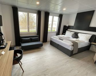 Yebs Hotel - Гюнцбург - Спальня