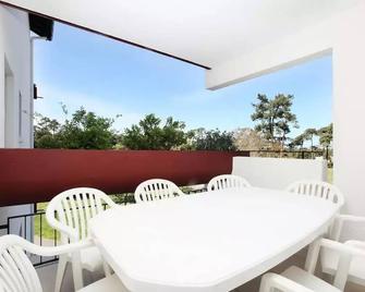 Vvf Residence Anglet - 2 Room Apartment 4 People 1 Baby Balcony - Anglet - Balcón