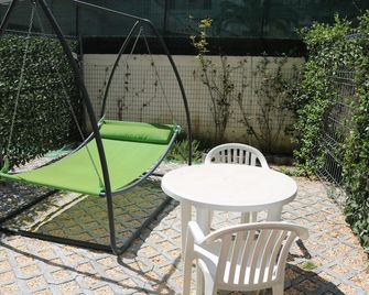 Le Tre Rose Bed & Breakfast - Casamassima - Patio