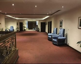 Hotel The Jeevens - Siālkot - Lobby